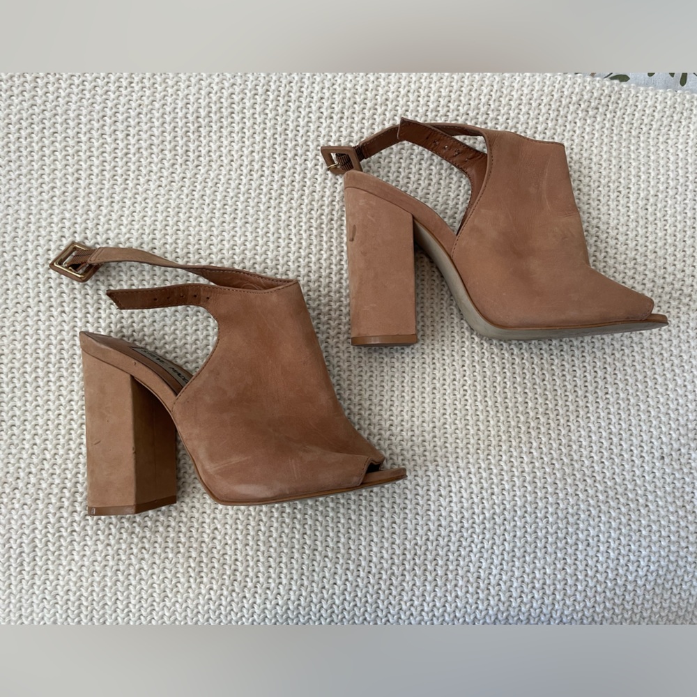 Steve Madden peep toe chunky heels